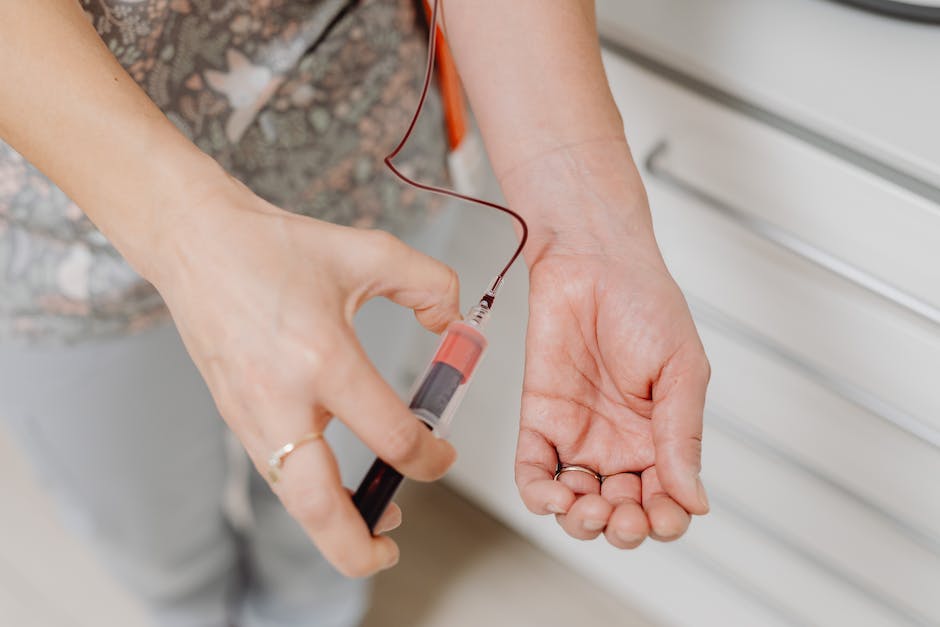 Länge des Blutaufkommens im Sperma nach Biopsie